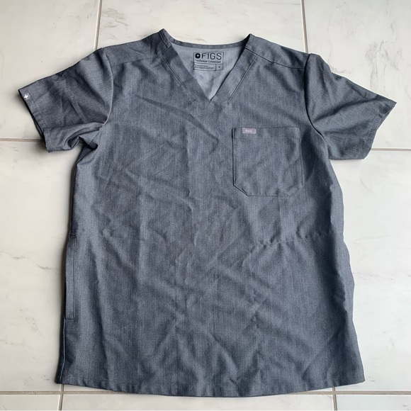 Figs mens grey scrub set. Axim cargo pants Chisec three pocket scrub top small - Picture 4 of 10